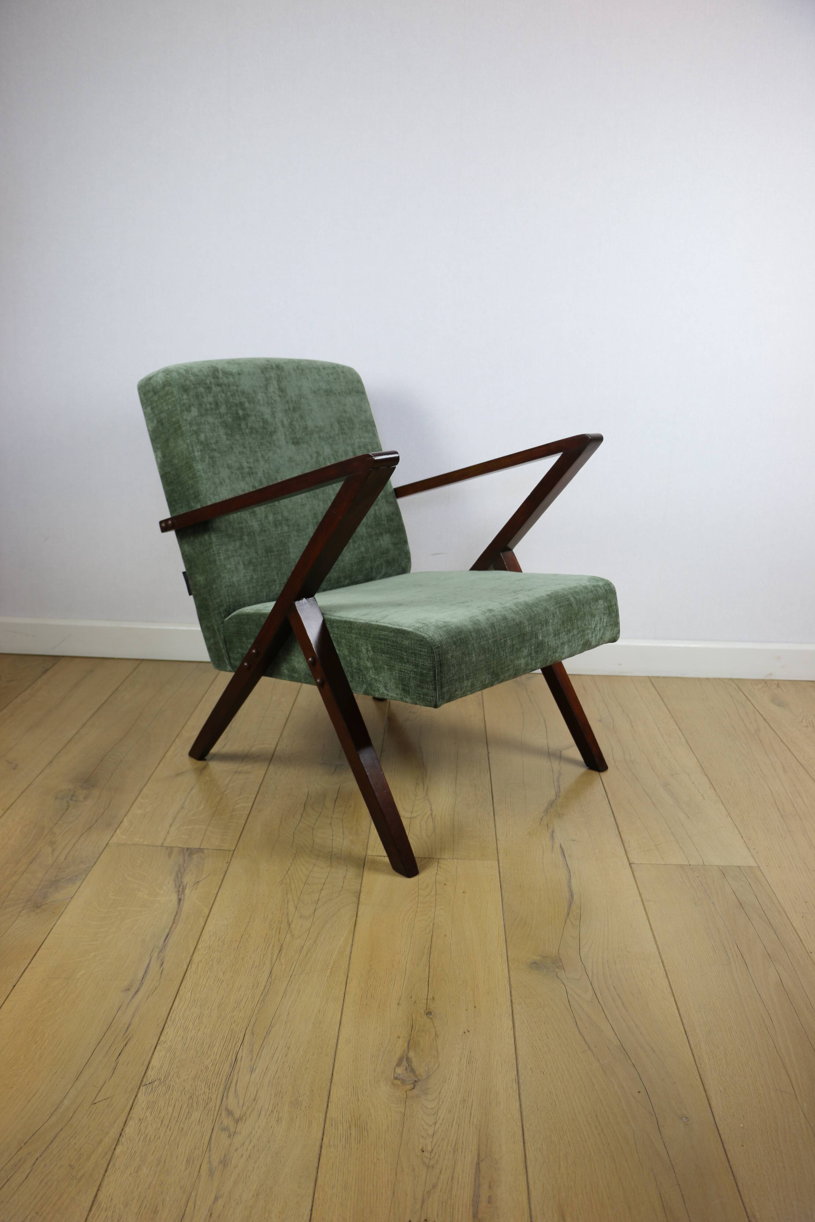 Fauteuil vintage en velours olive, rénové