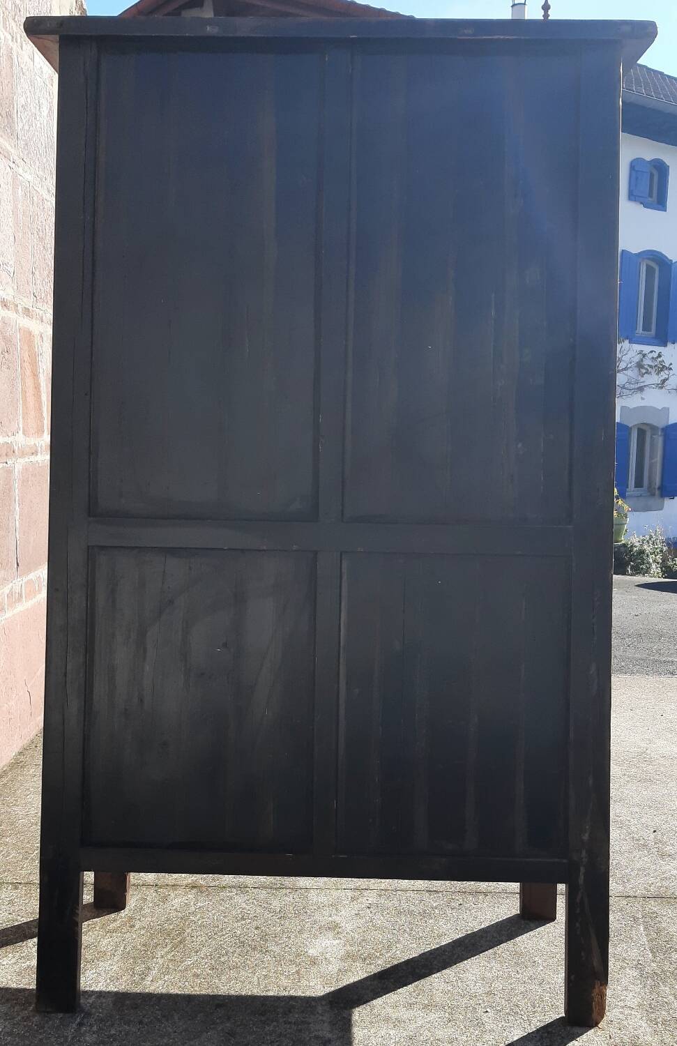 19th-century Chinese wardrobe (Height 2.6m)