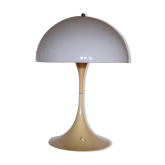 Lampe de table "Panthella" Louis Poulsen, Verner Panton