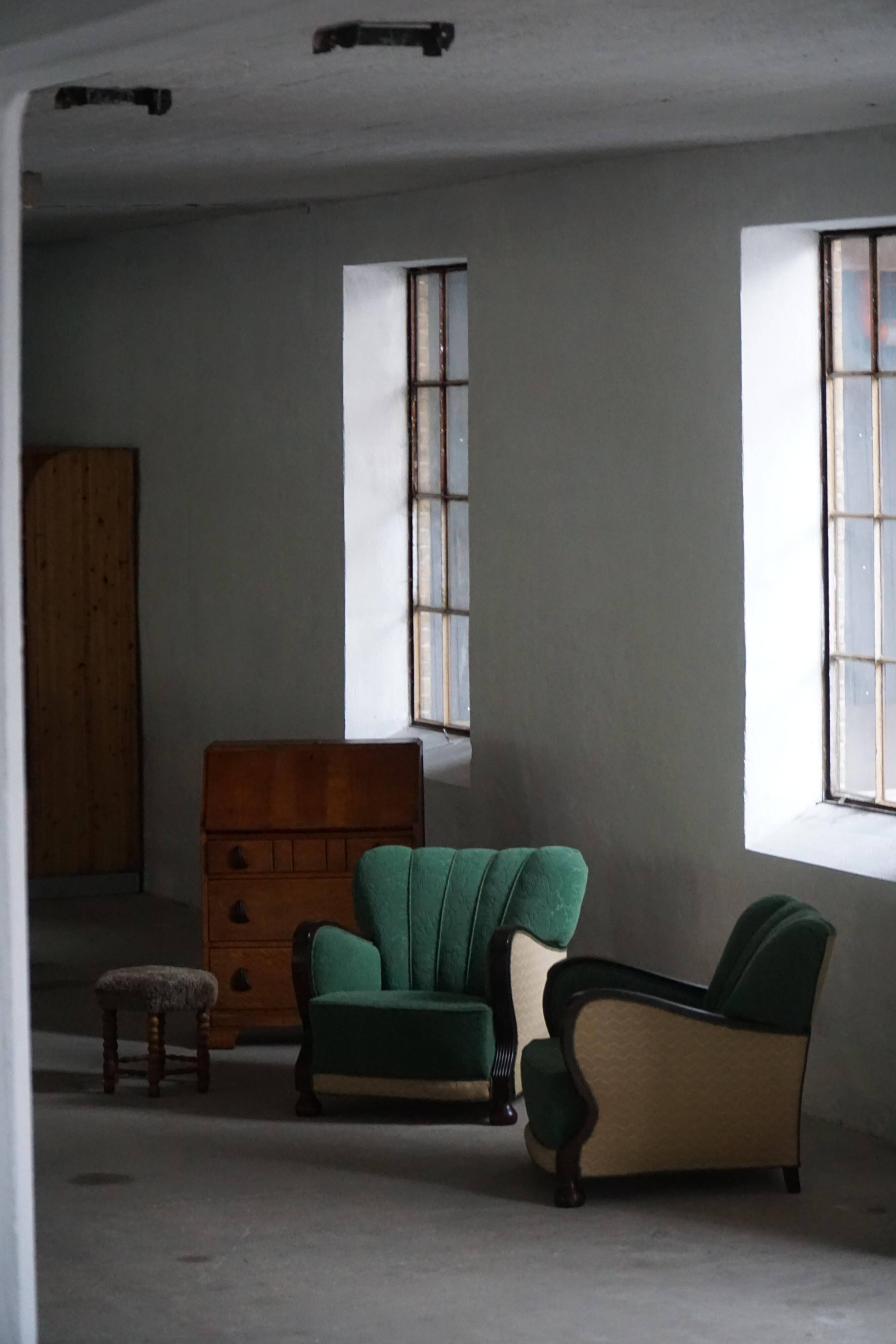 Pair of Art Deco lounge chairs, made by a Danish cabinetmaker, 1940s.