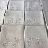Ensemble de 12 serviettes blanches 19eme marquées « BL »