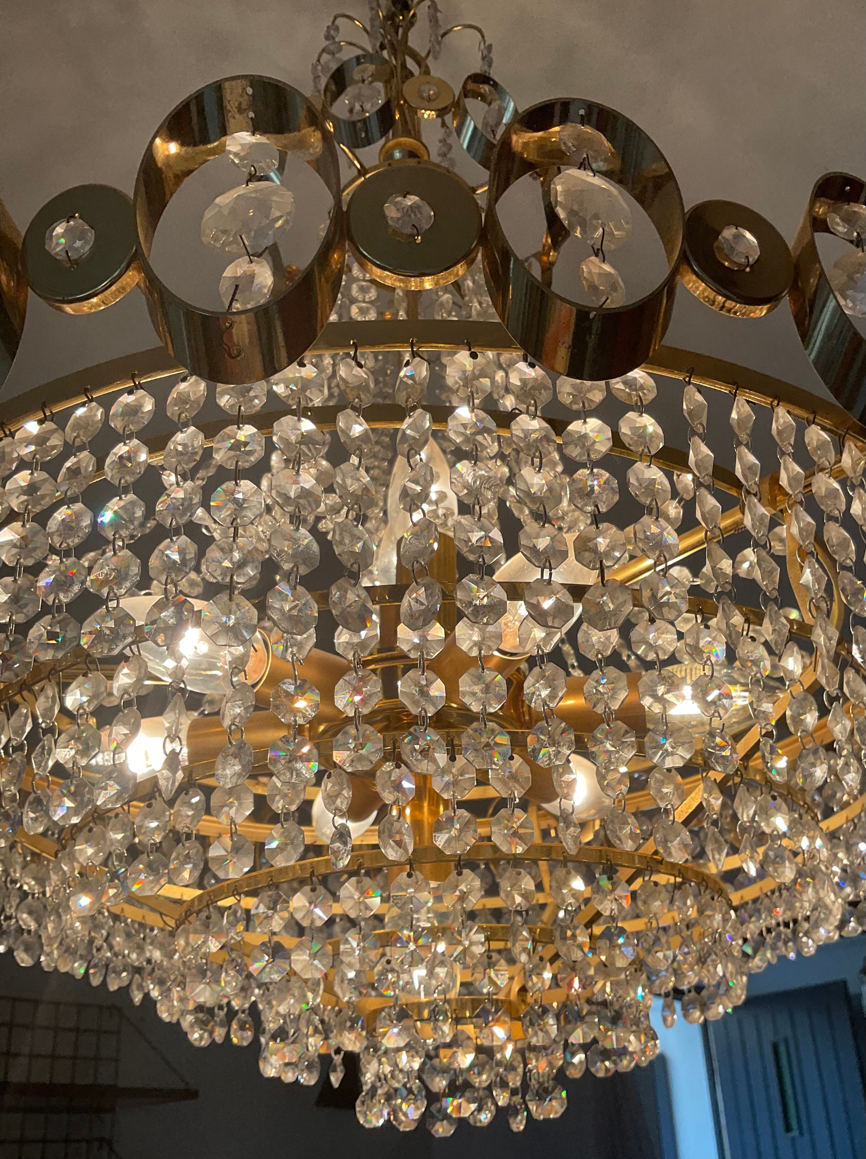 Waterfall chandelier with crystal grapevines and golden aluminum 60s-70s