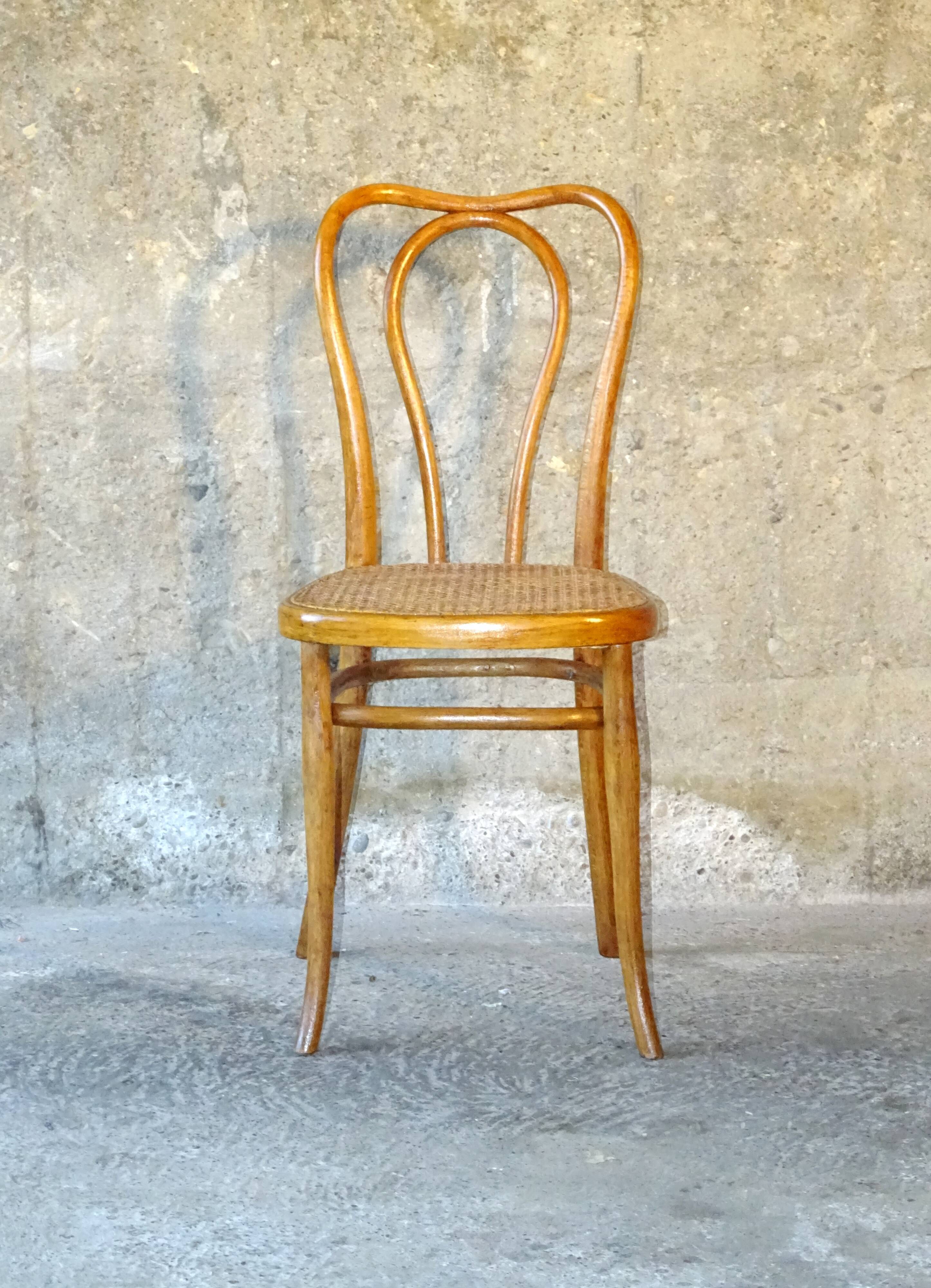 Set of 4 bistro chairs circa 1900, 2 Kohn, 2 Thonet