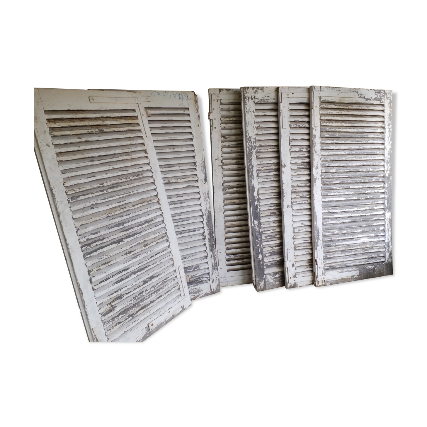 A set of 6 components