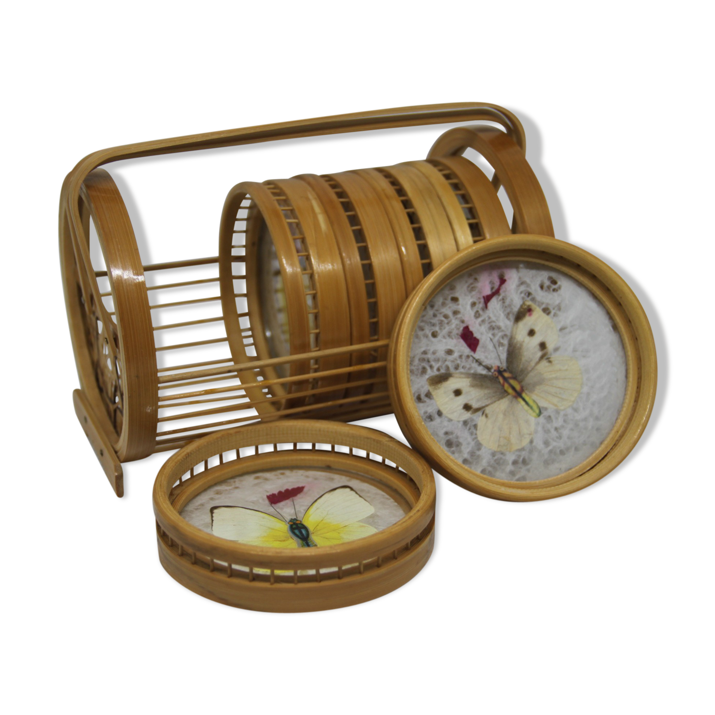 Rattan butterfly coaster door