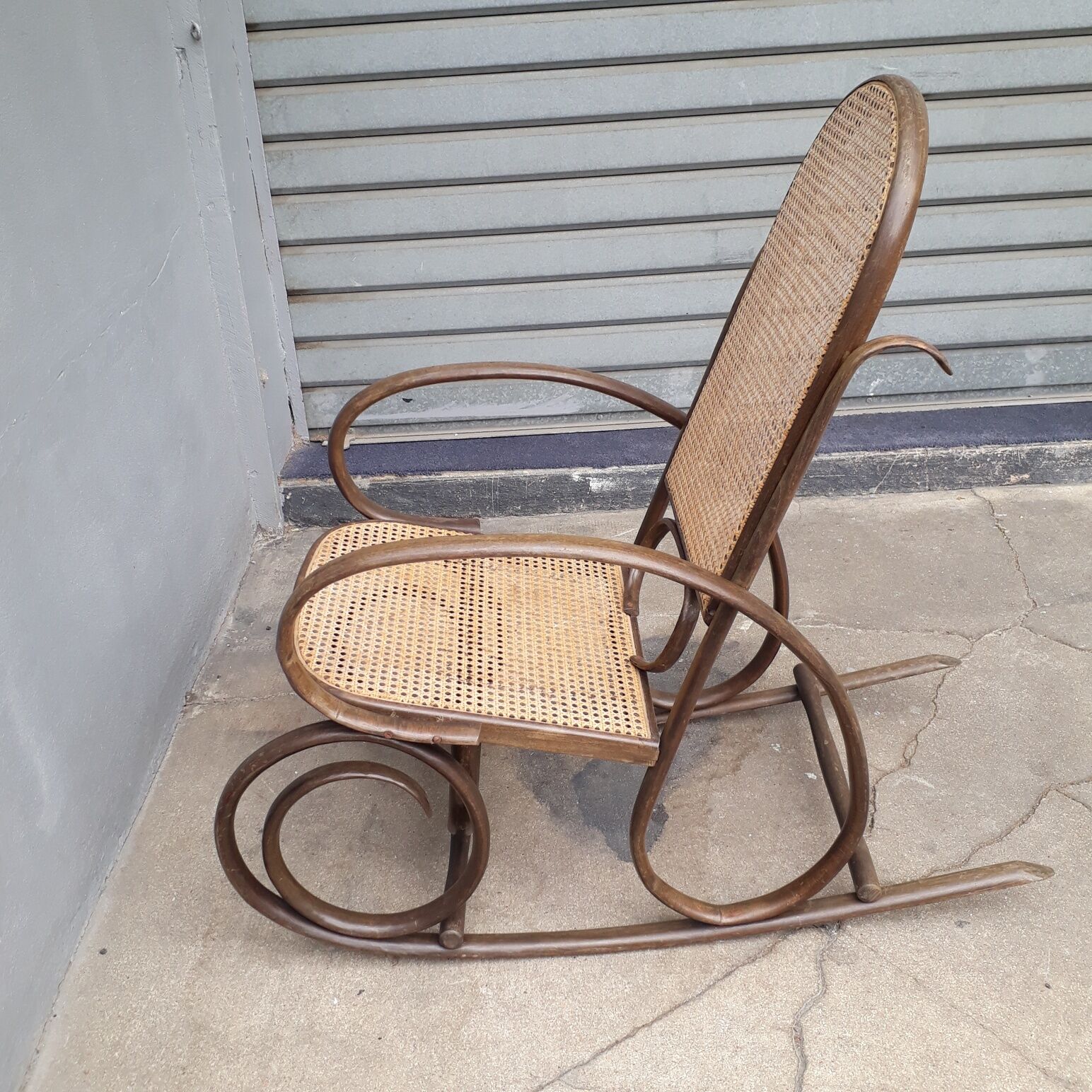 Rocking chair