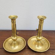 Paire de Bougeoirs Louis Philippe en laiton 1900s