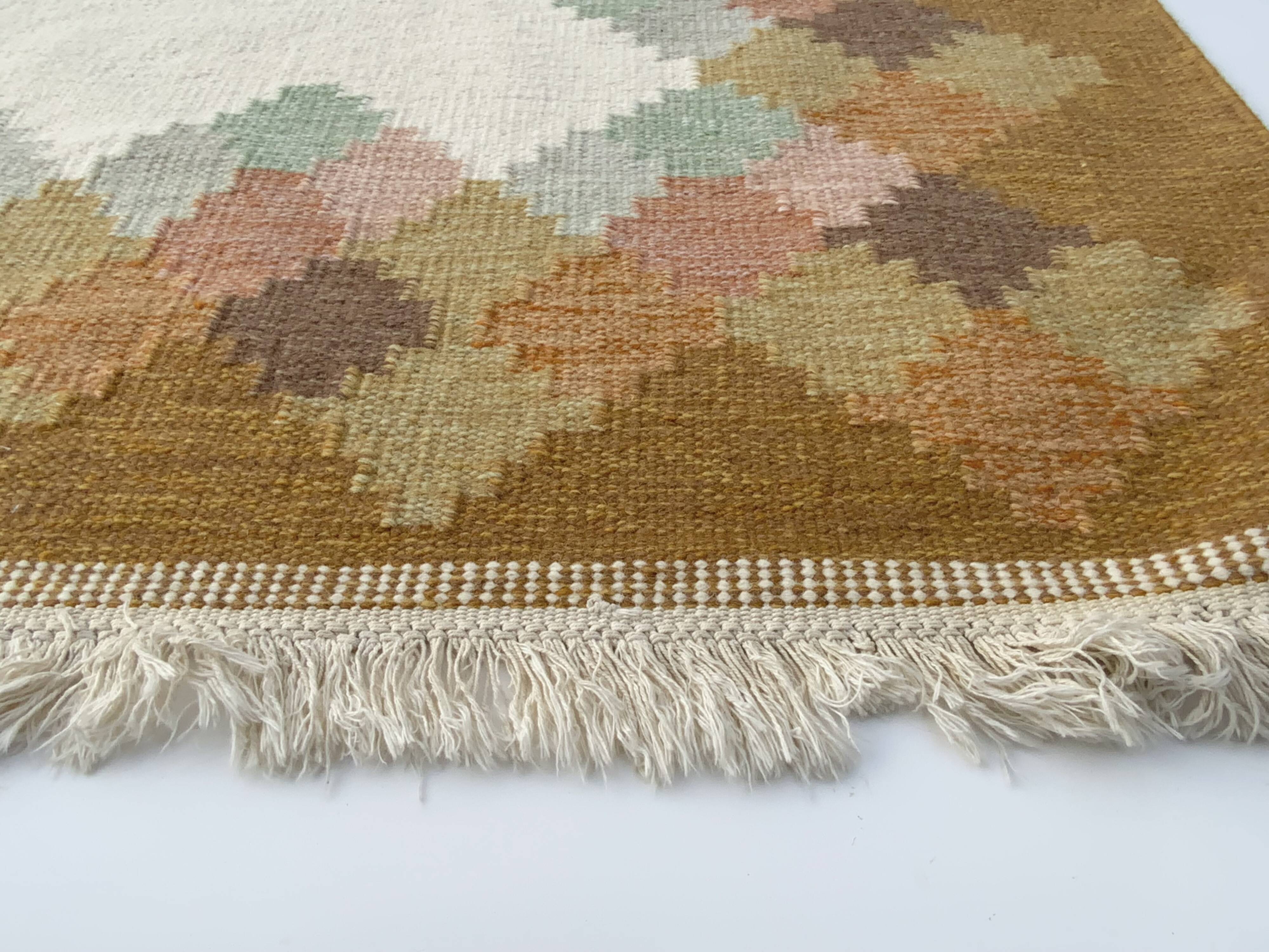 Swedish Flat-Weave Kilim Rölakan Rug Honey dominant colours, Ornamental 1960-70s