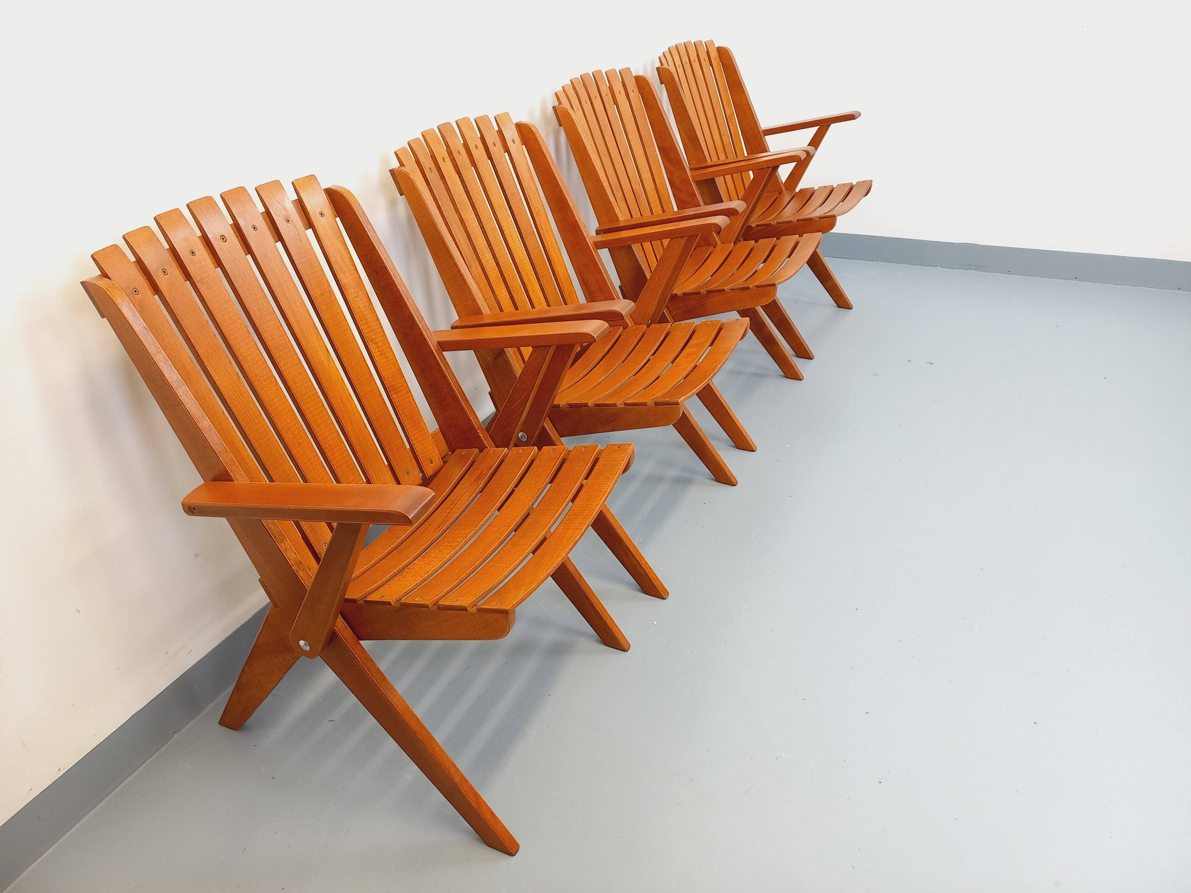 Set of 4 vintage garden chairs made of beech wood from the 1960s.