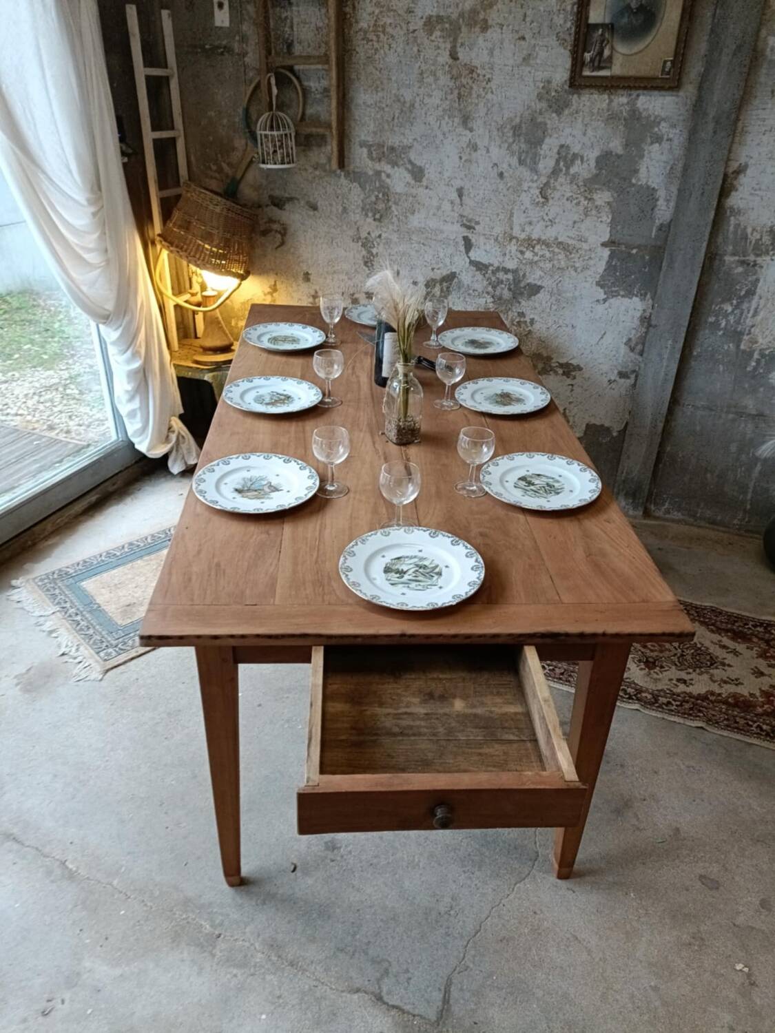 Farm table