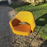 Conference chairs by Eero Saarinen from the 70s