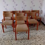 Set of 8 identical chairs