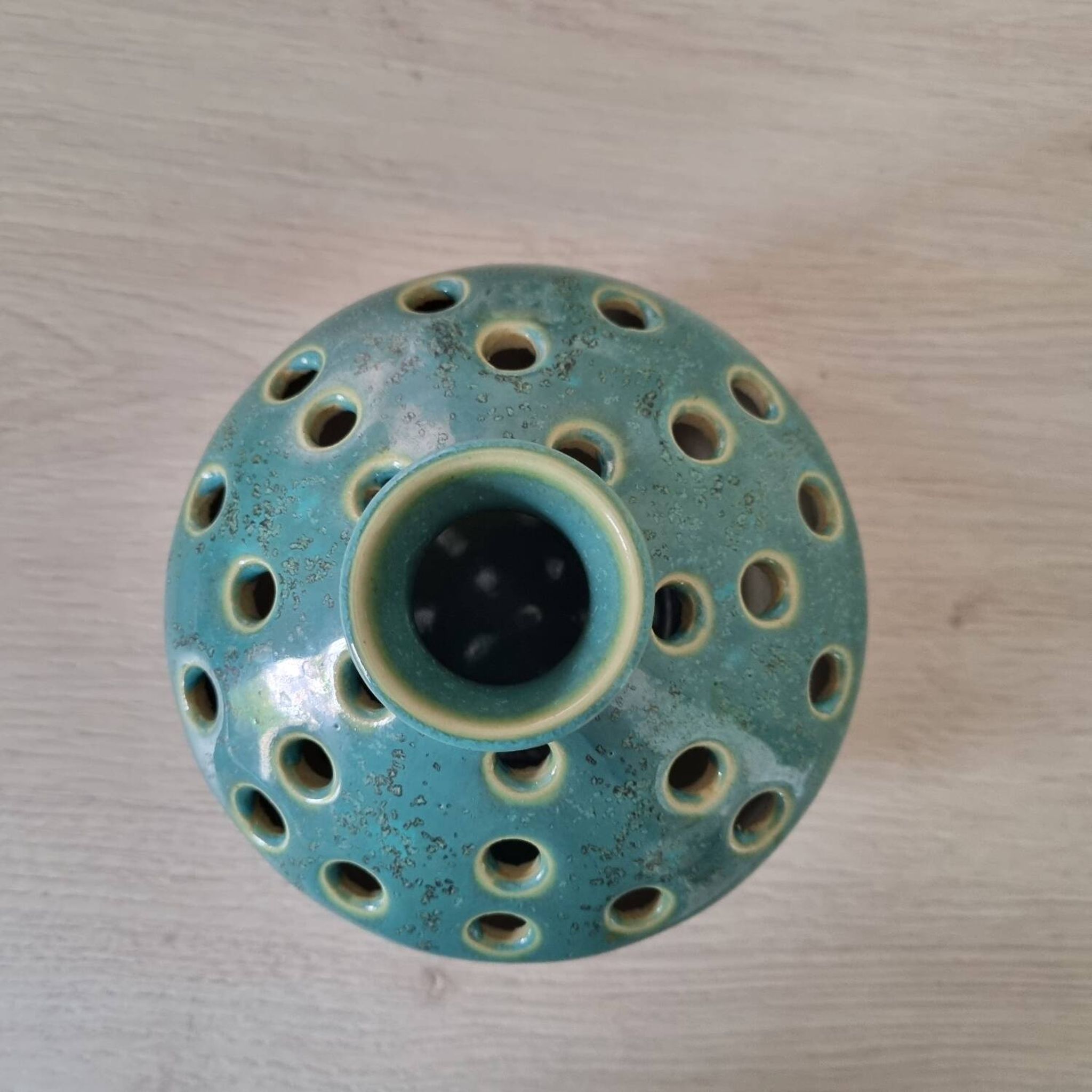 Flower vase