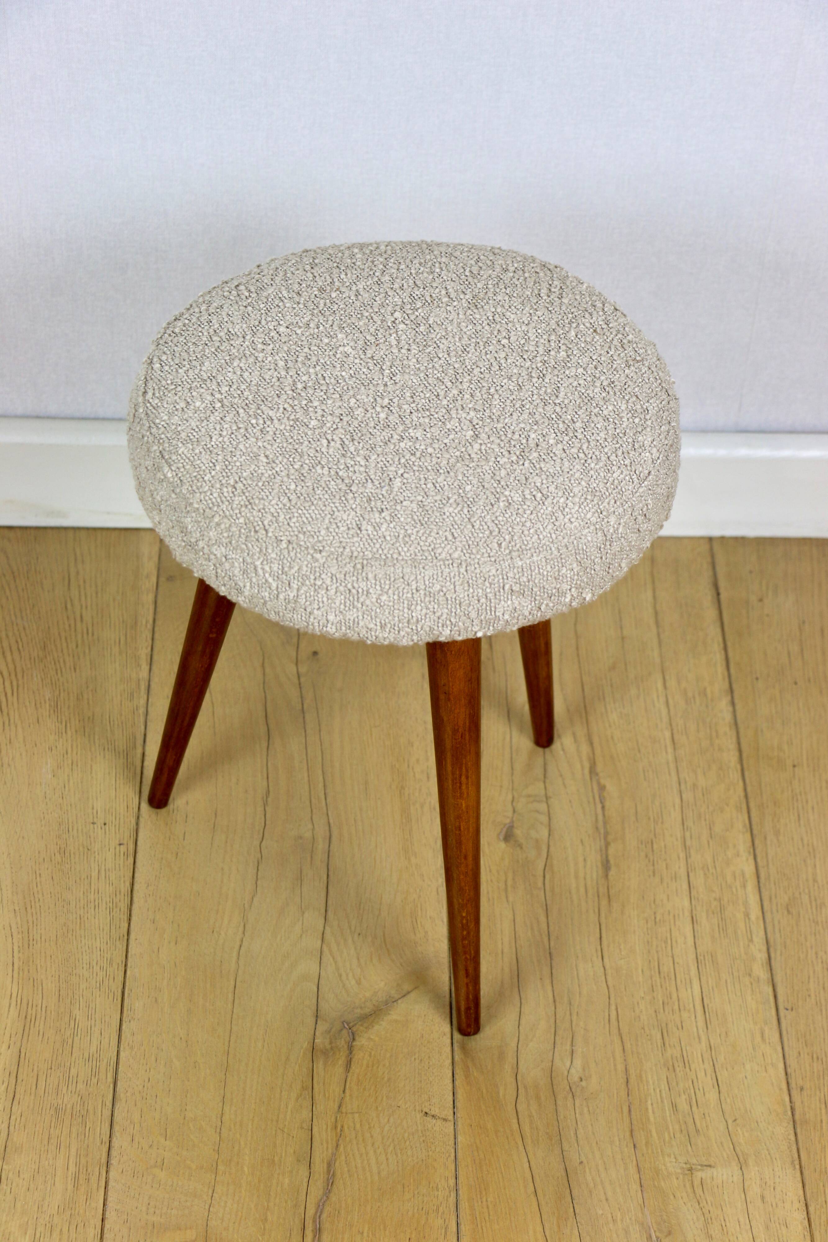 Round beige boucle stool