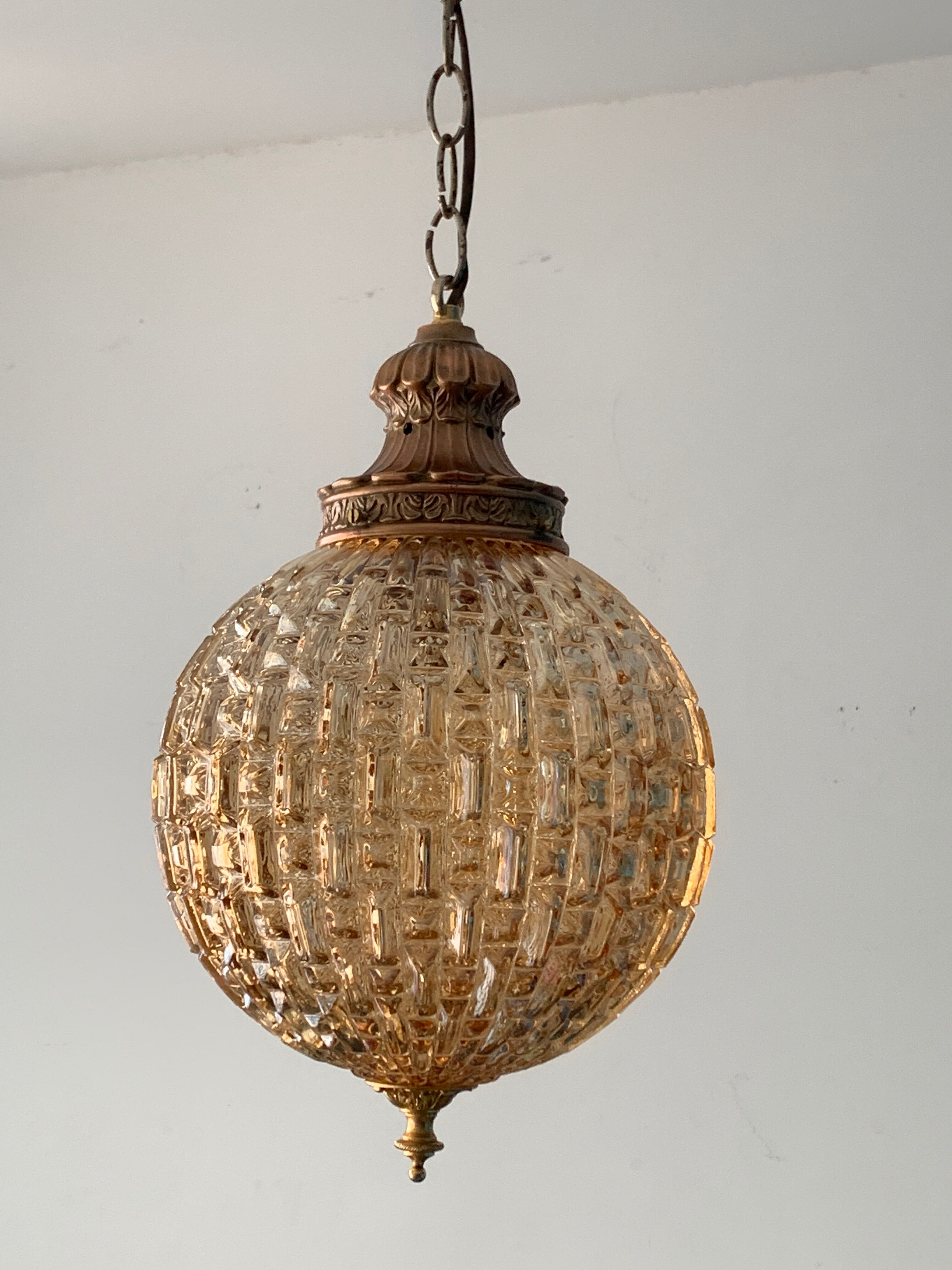 Lantern suspension in glass and brass