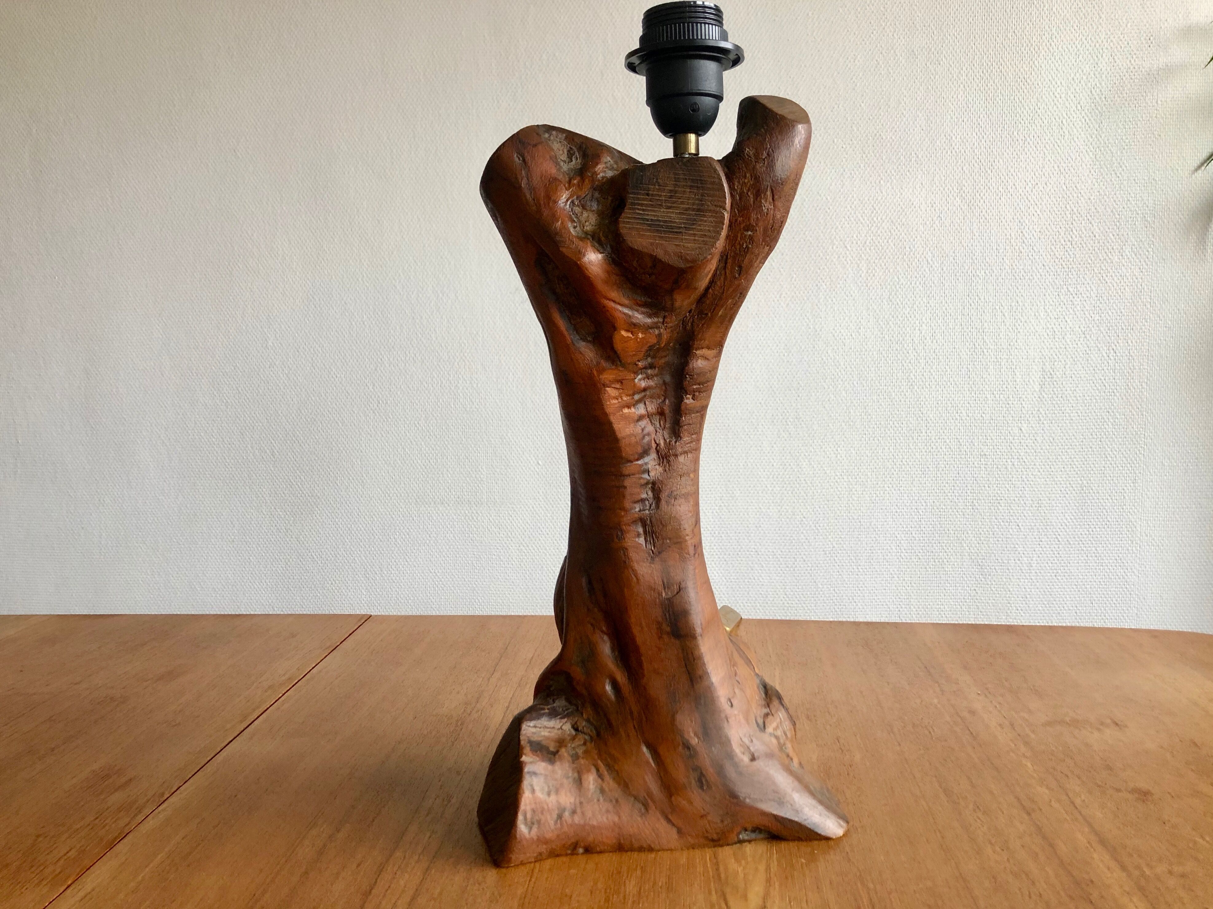 Anthropomorphic wooden lamp foot