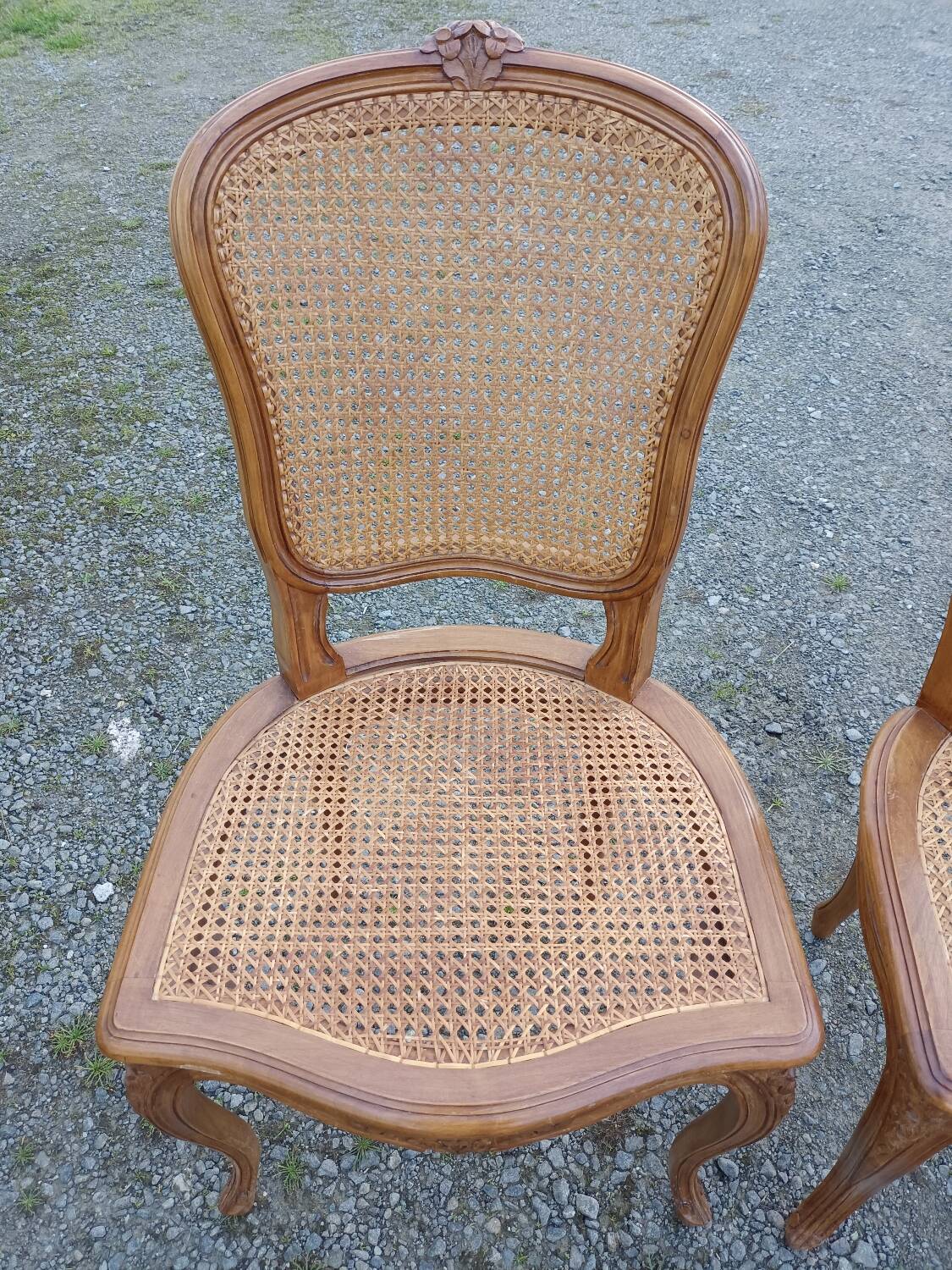 Série de 4 chaises cannées