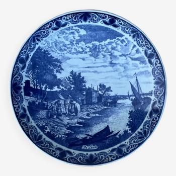 Large Delfts blau wall plate