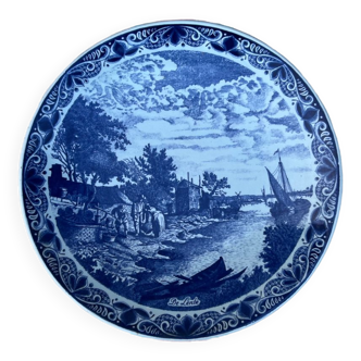 Large Delfts blau wall plate