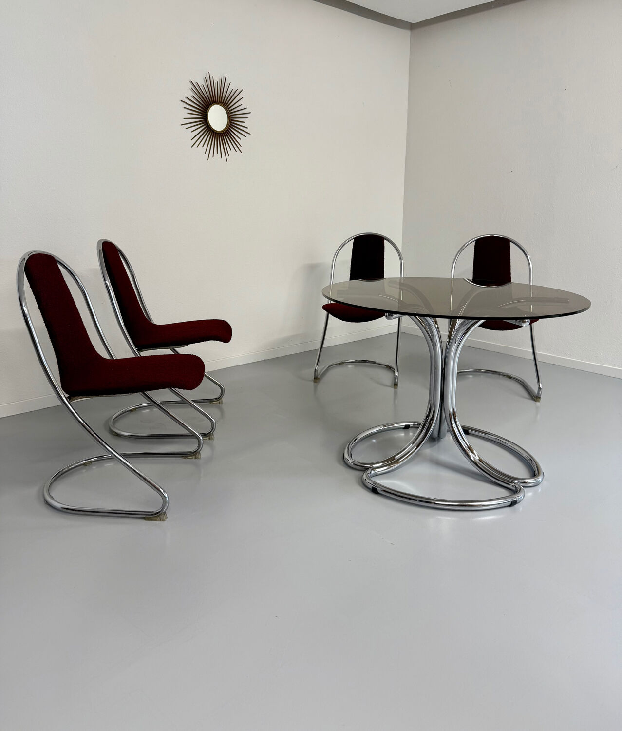 Set of 4 tubular chairs, Italian design, 70s vintage, Cantilever