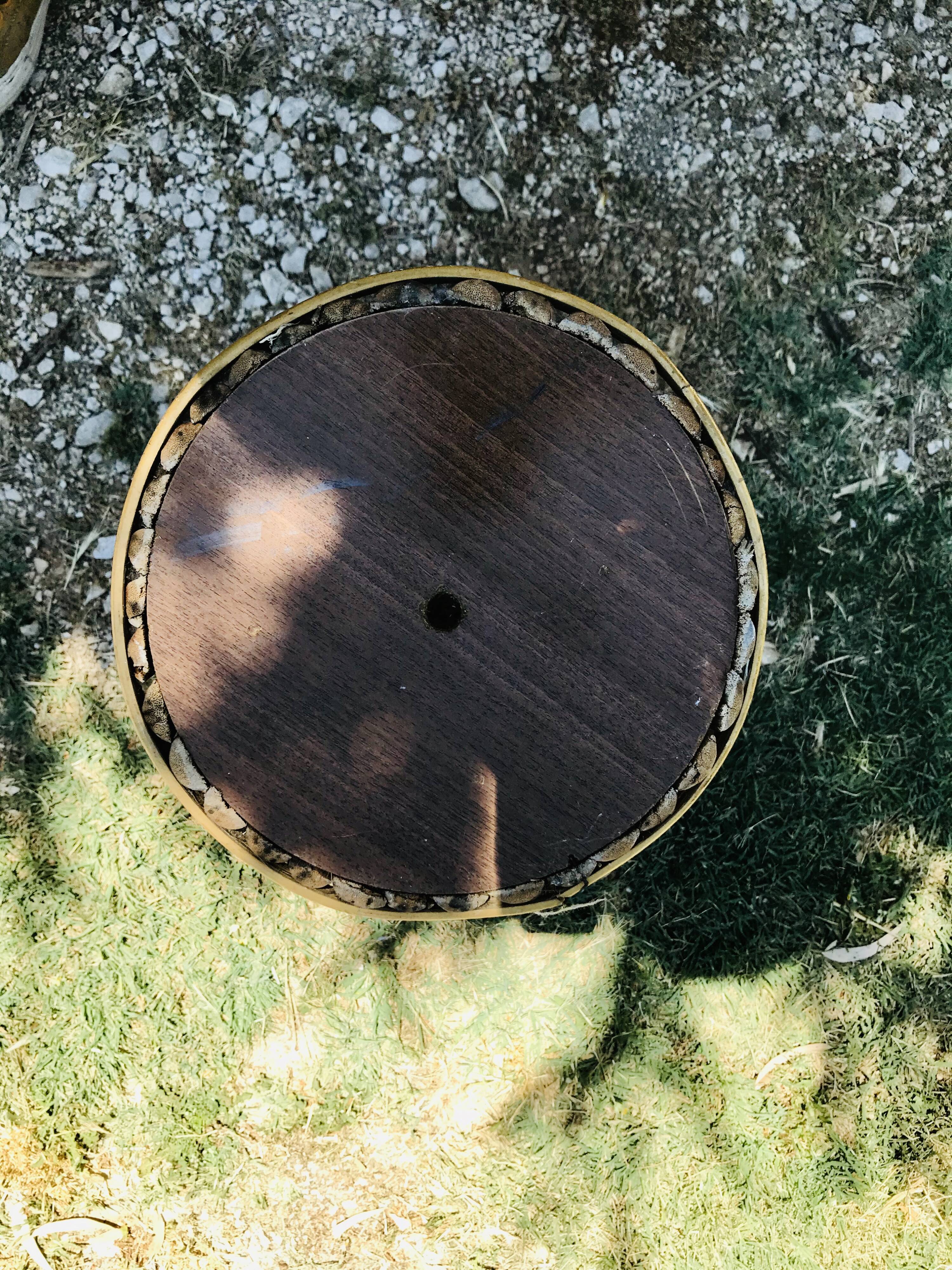 Rattan umbrella door