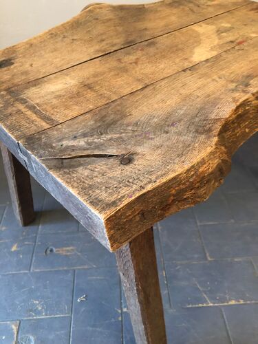 Table basse en chêne brut