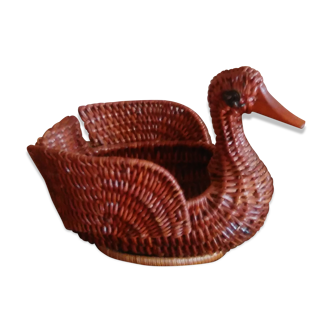empty basket duck pocket