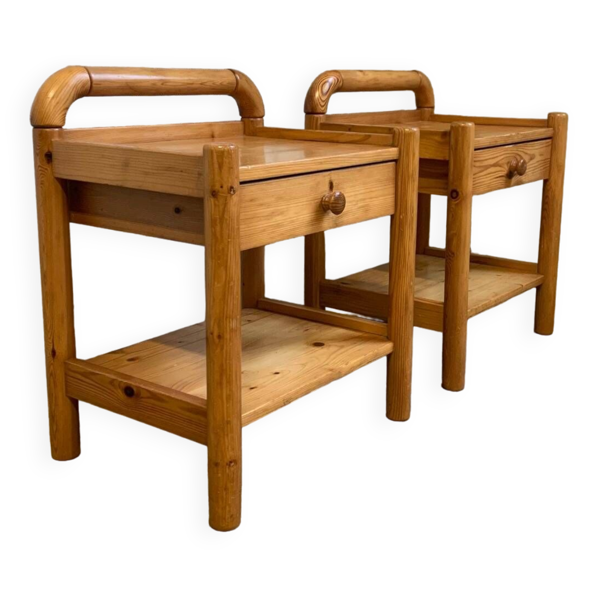 Pair of solid pine nightstands, Circa 1980s