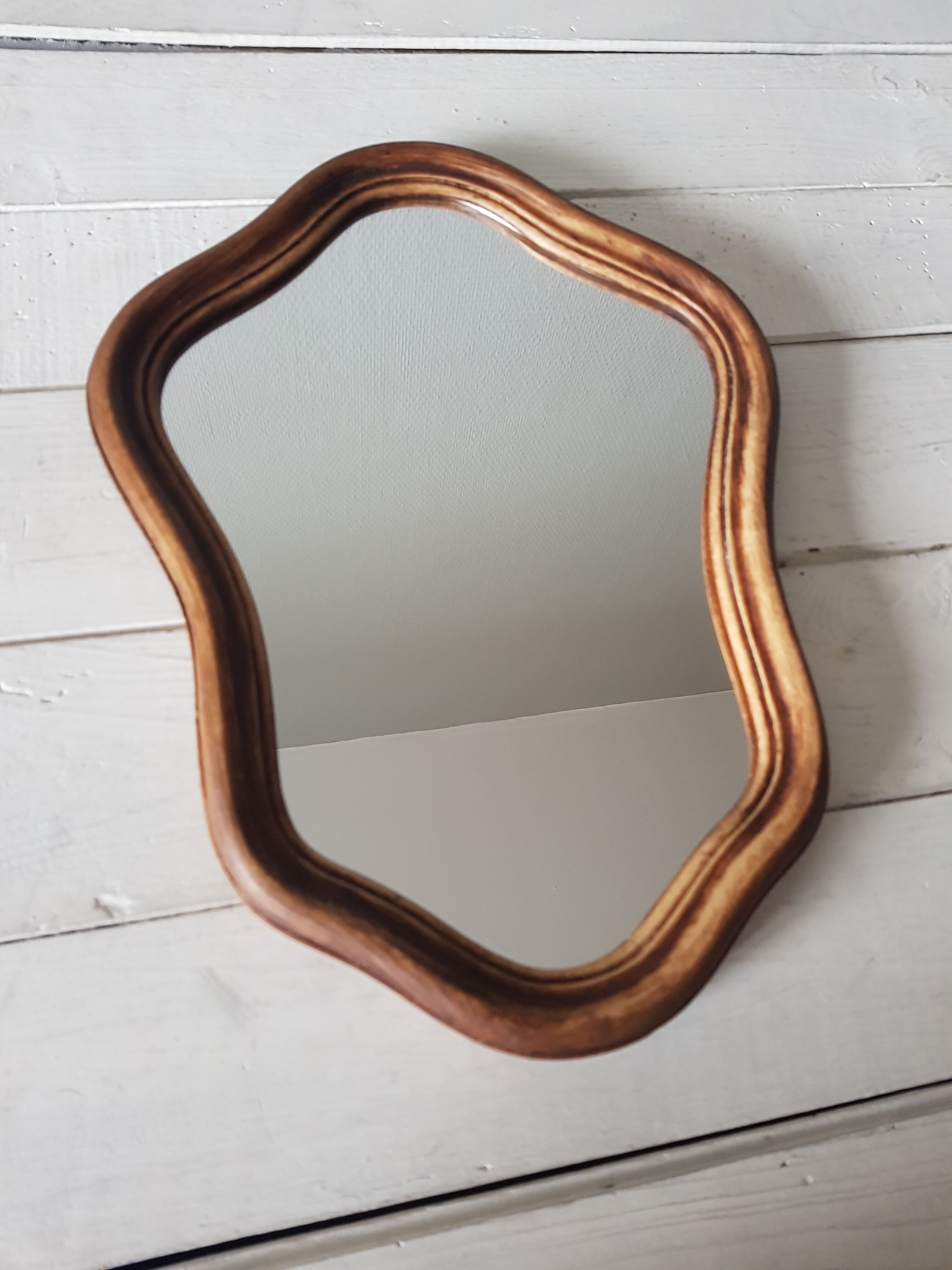 Asymmetrical mirror in vintage wood - 39x29cm