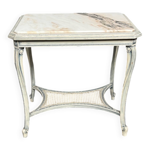 Table à thé de style Louis XV. Plateau en marbre.