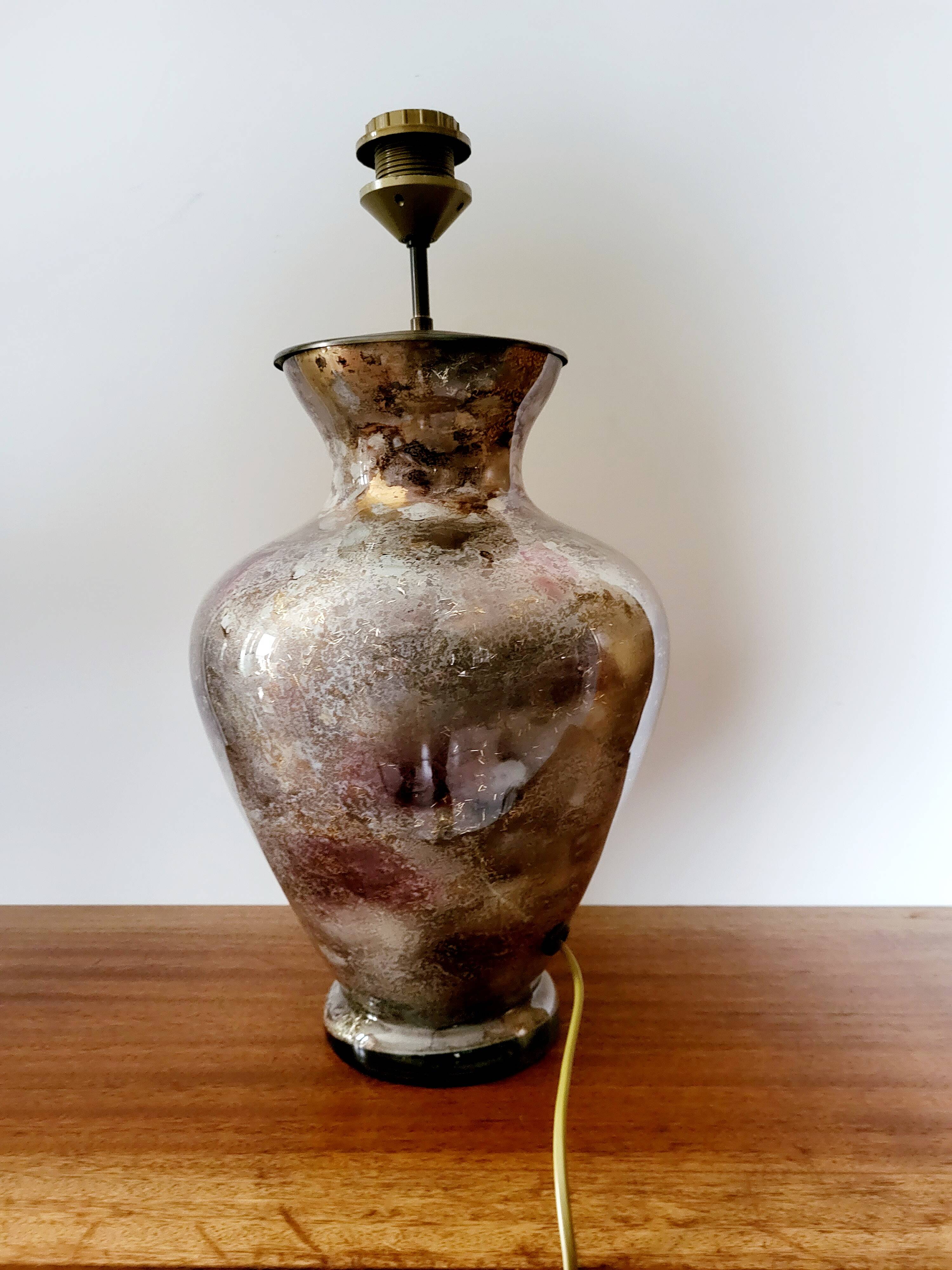 Grote gepatineerde glassen tafellamp van Laque Line jaren 1970