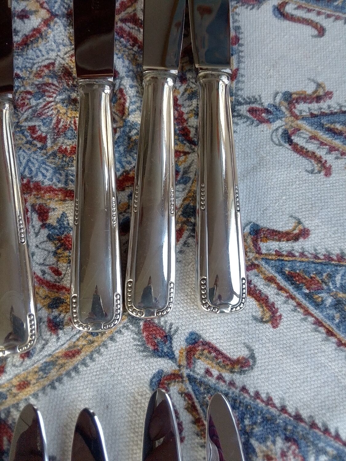 24 Dixi silver metal knives