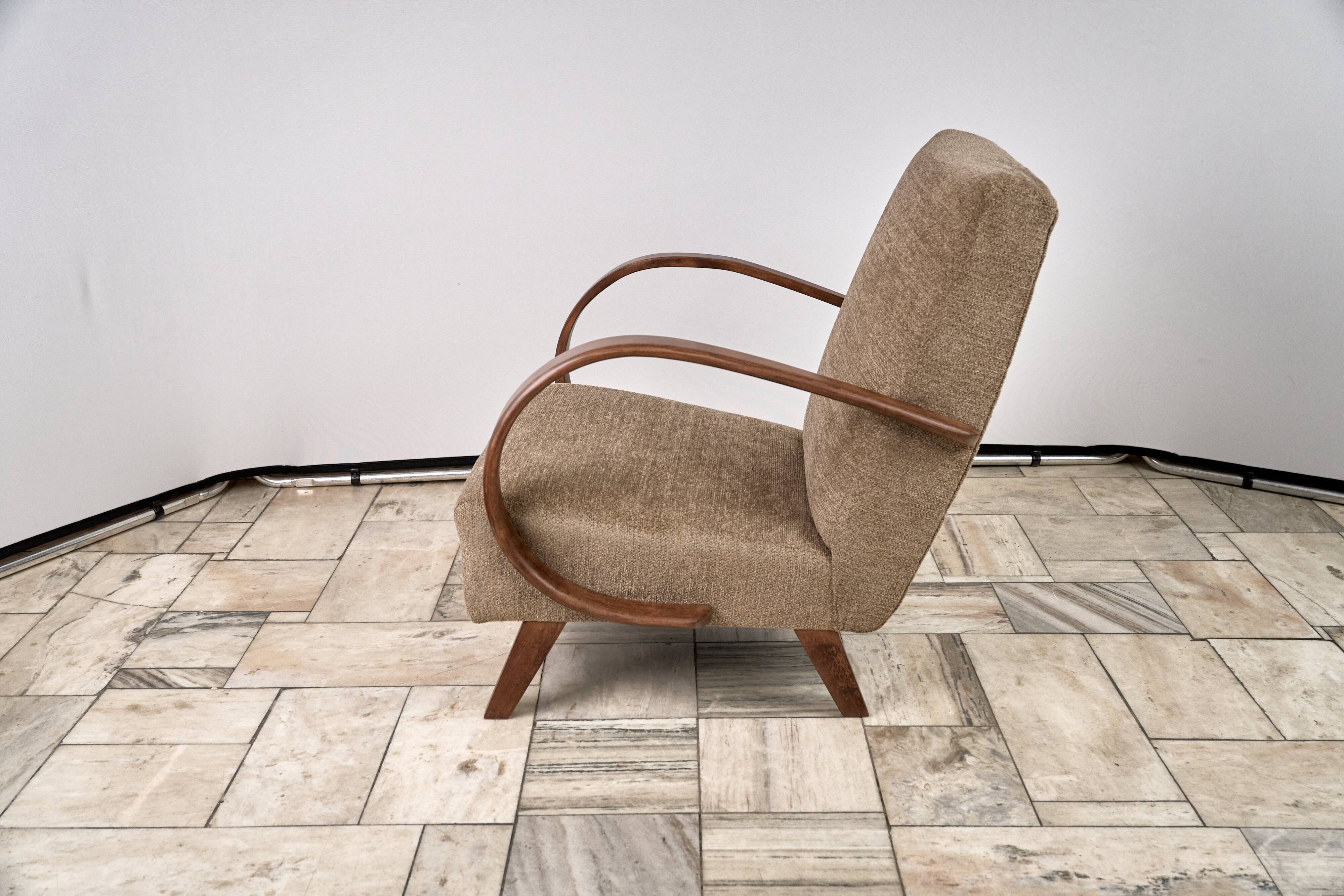 H 410 Armchair designed by Jindrich Halabala, 1940s, Czechoslovakia