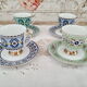 Lot de 4 tasses à café et 4 sous-tasses en porcelaine Bavaria motifs assortis camaïeu bleus et verts