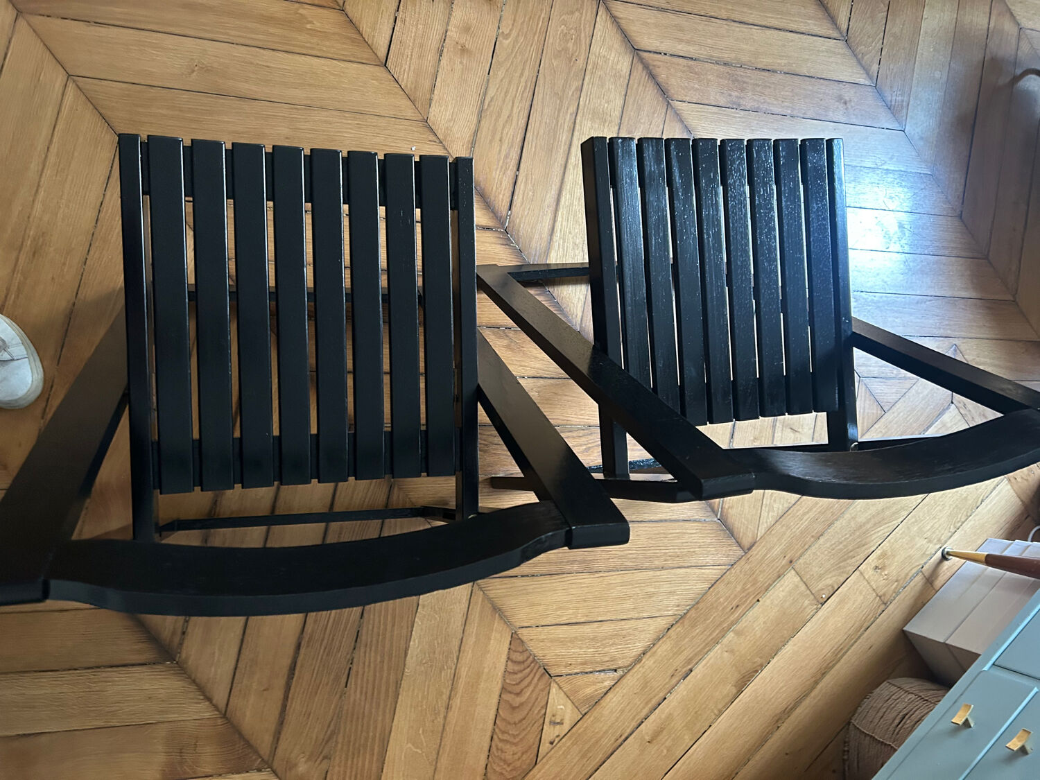 Set of 2 folding chairs in the style of Aldo Jacober.