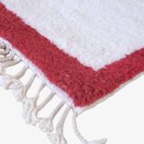 Contemporary red and white rug - 346 x 246 cm