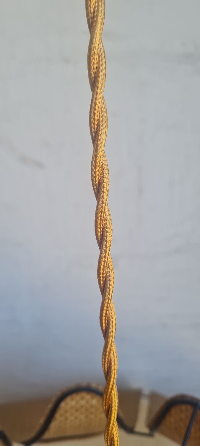 Lotus flower suspension in canning