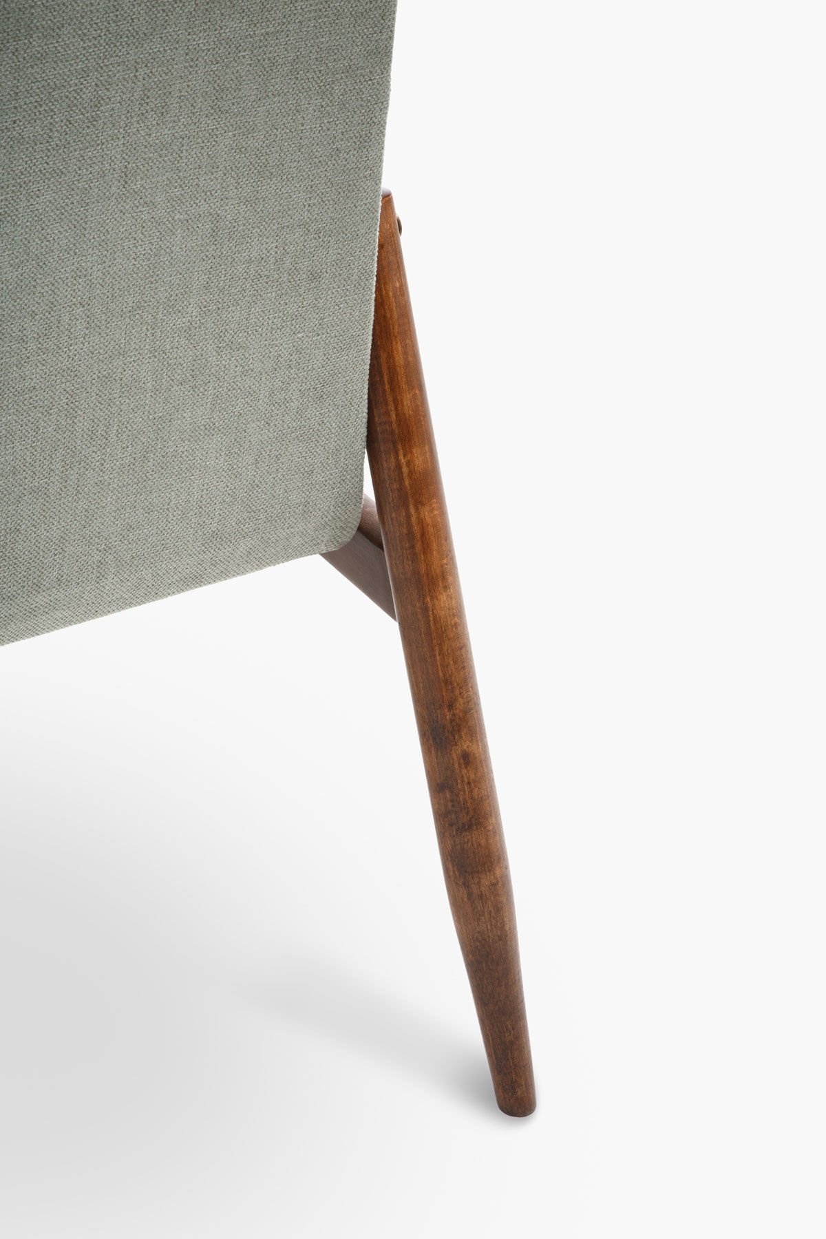 Paire de fauteuils type 300-227 celia