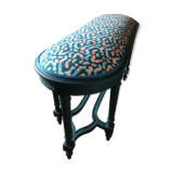 Piano bench