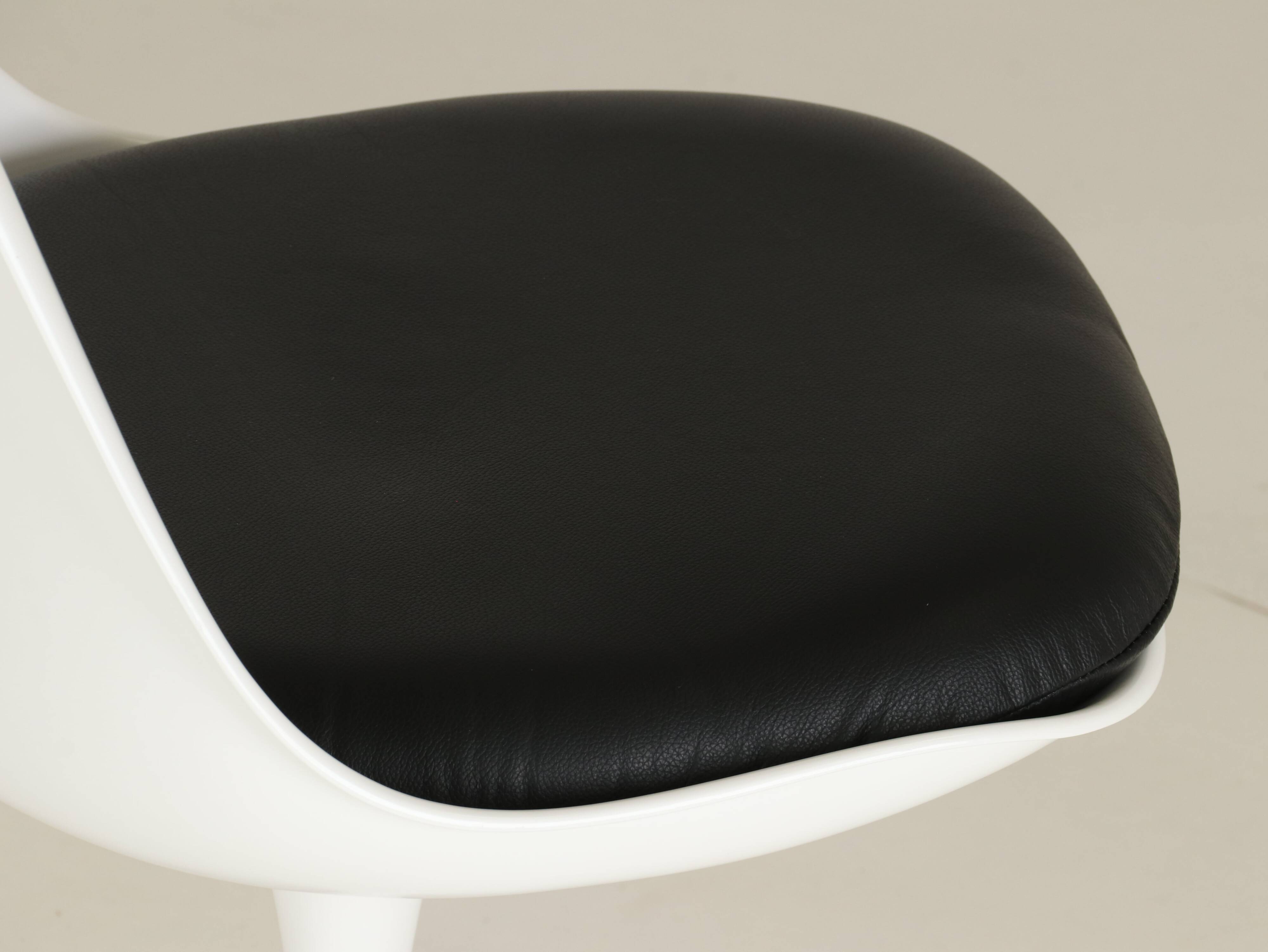 Tulip chair by Eero Saarinen for Knoll International U.S. 1960