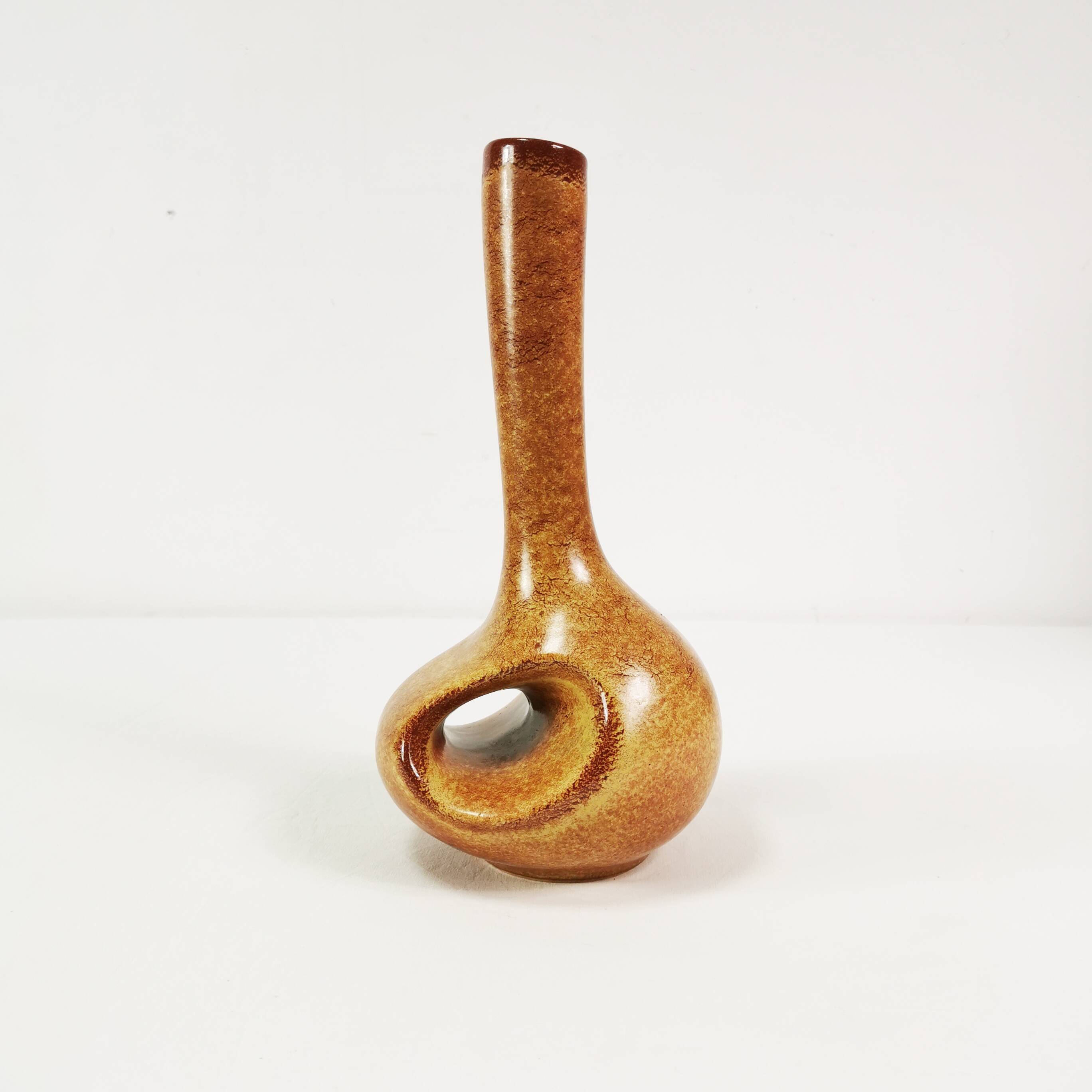 Modernist ceramic vase, Bertoncello Ceramiche, designed by Roberto Rigon, Italy, 1960s.