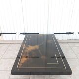 Table basse laquée à décor solaire