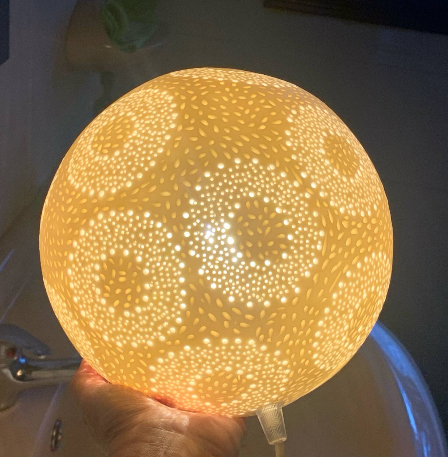 Porcelain lamp