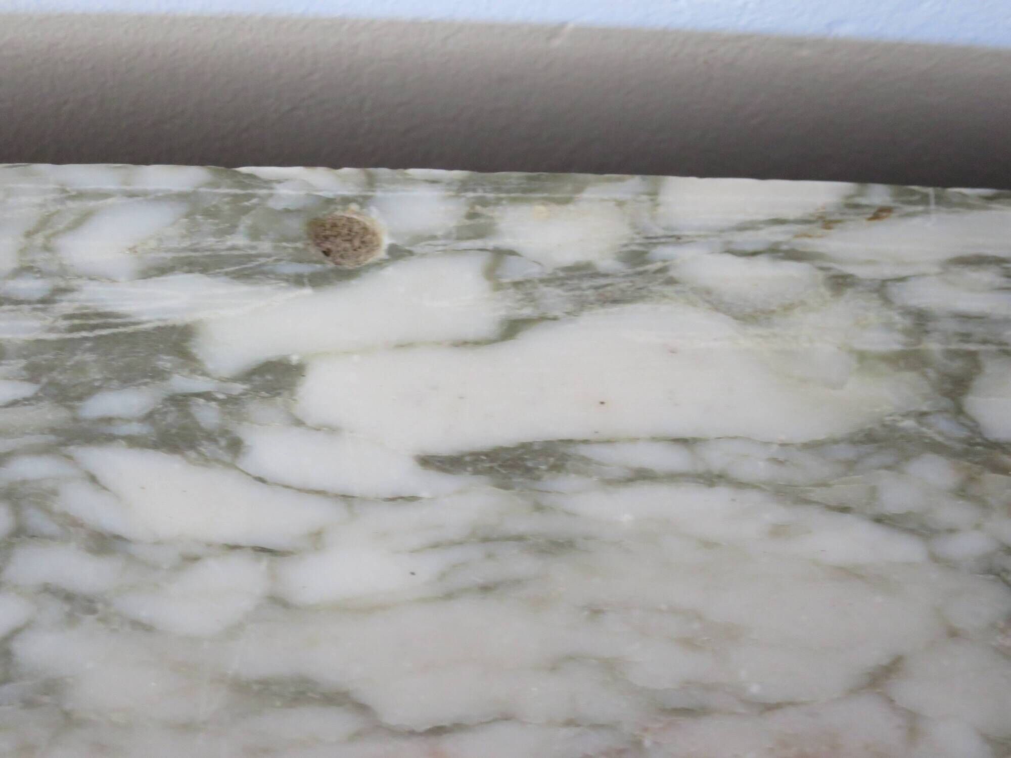 Small chest of drawers - Half-moon table - Louis XVI style - Elm burr veneer - Pla
