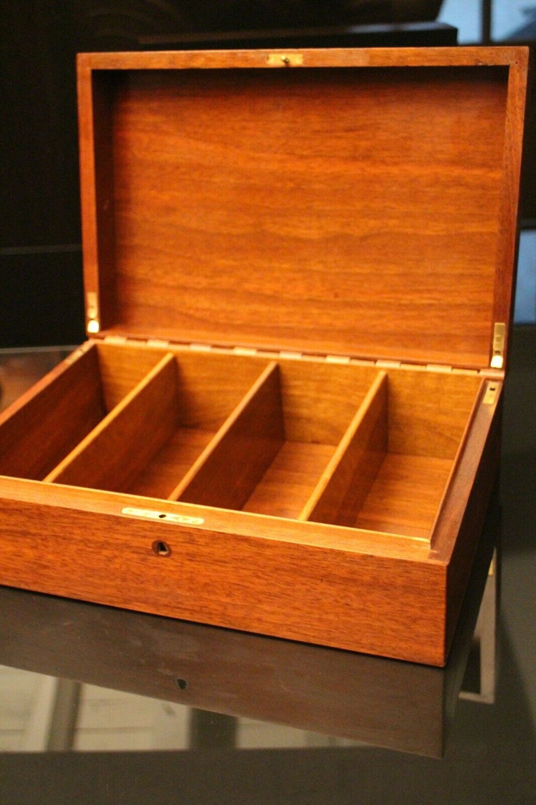 Solid mahogany box like cigar cellar
