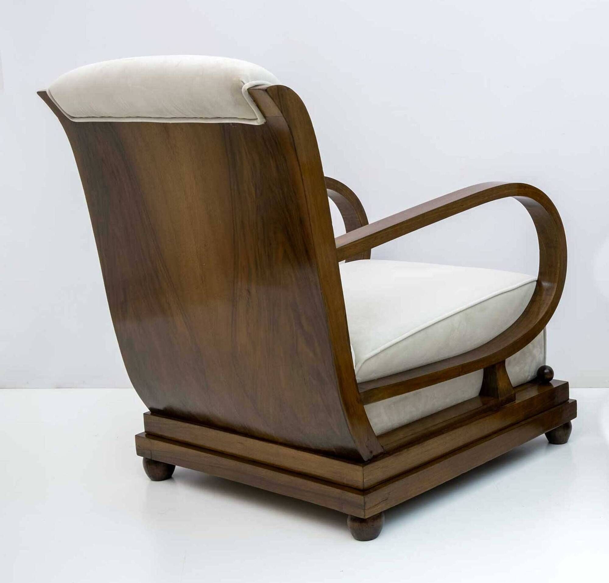 Pair of Art Dèco Italian Walnut and Velvet Armchairs and Two Ottomans, 1920