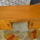 Bureau design vintage en hêtre année 1960.