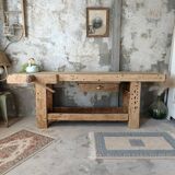 Carpenter's workbench