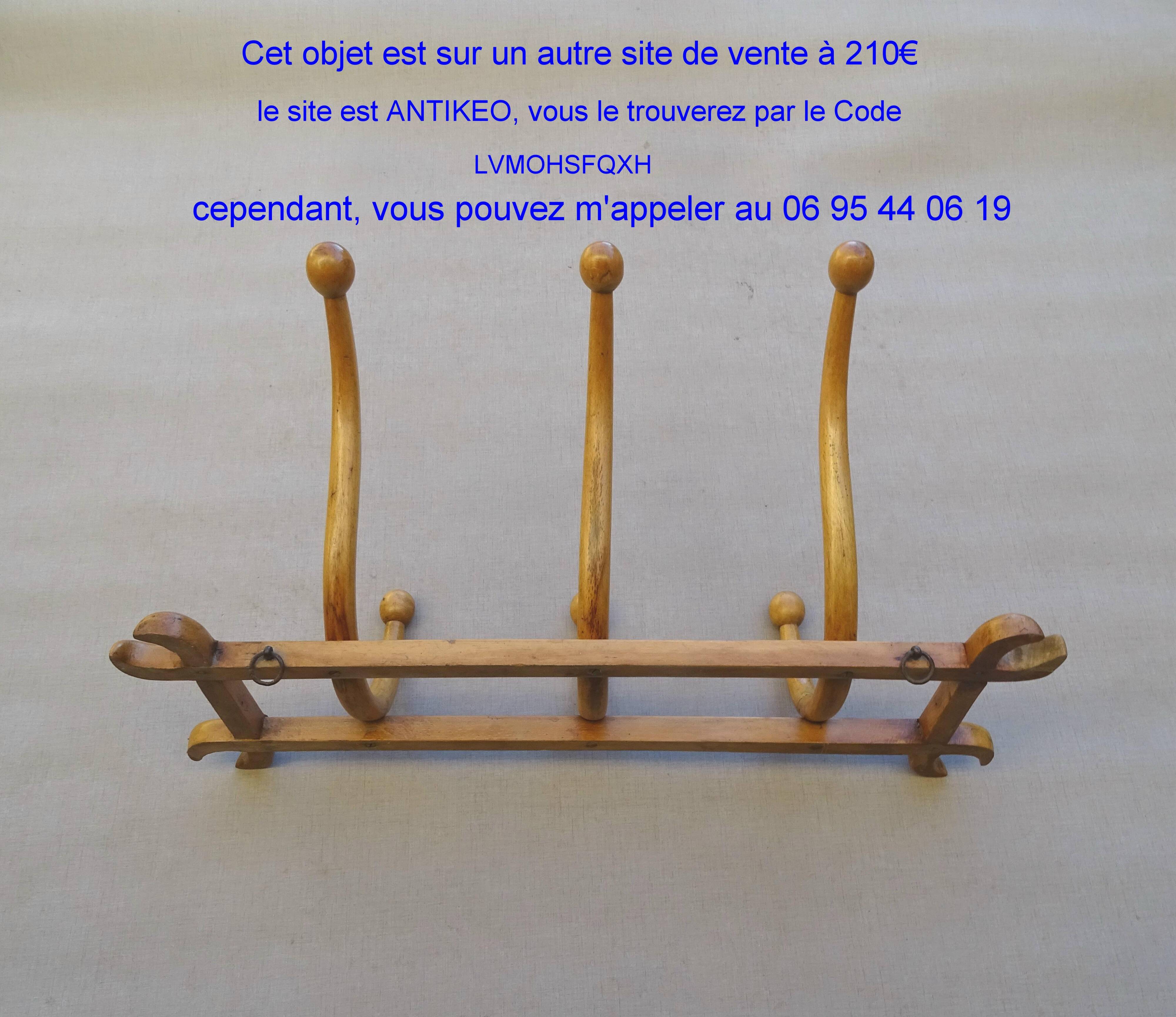 1890 Fischel, Bentwood blond 3-peg wall-mounted coat and hat rack