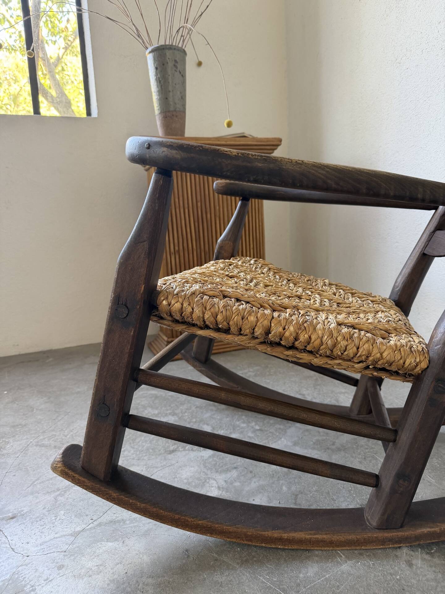 Rocking chair 1900 France cord